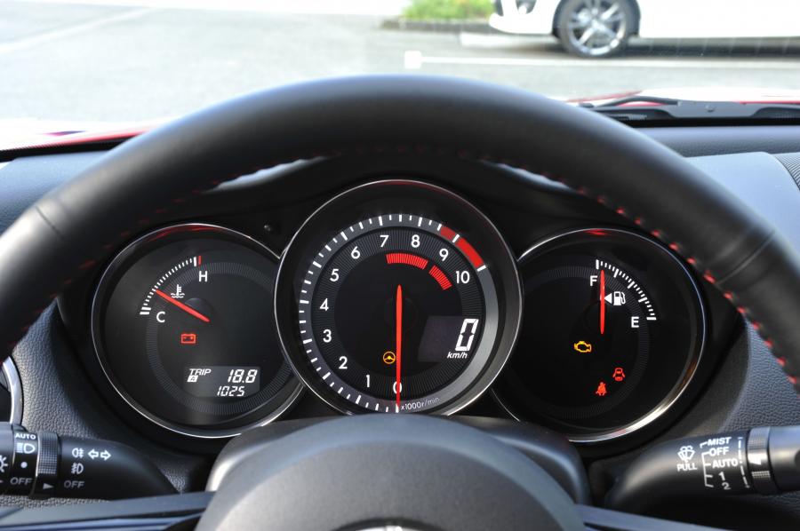  Mazda RX-8 2008 года  (фото 21 из 89)